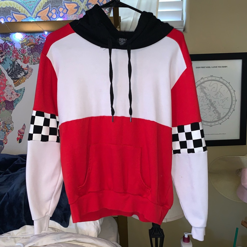Sweatshirt